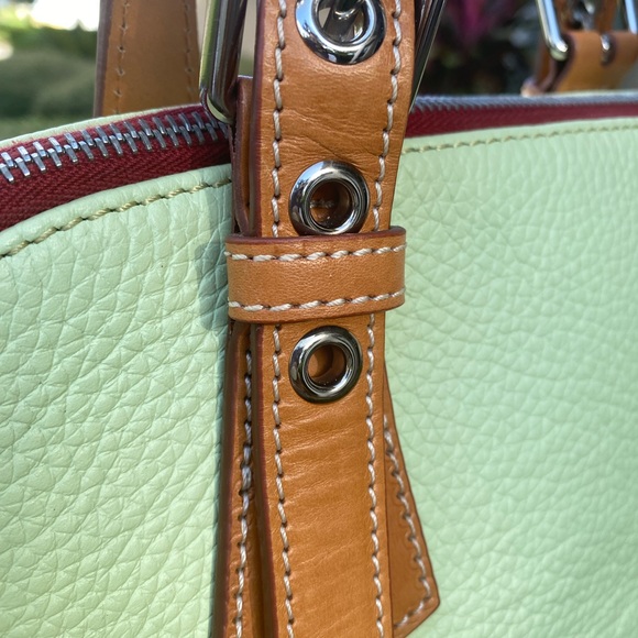 Dooney & Bourke Pebble Grain Leather Satchel Mint Green Excellent Condition - Picture 3 of 13